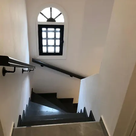 Luxurious 3-bed Villa, Modern Decor, Communal Pool فيلة بافوس