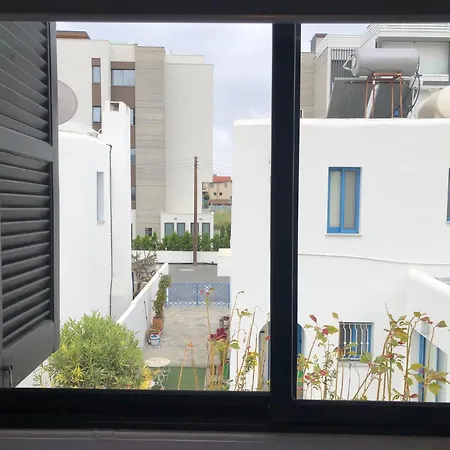 Willa Luxurious 3-bed Villa, Modern Decor, Communal Pool *